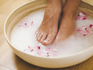 Read more about the article How To Get Rid Of Dead Skin On Your Feet