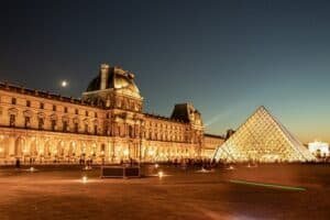 Read more about the article How to tour Paris museums