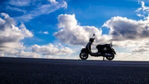 Read more about the article Moped vs. Electric Bike: Which Is Better?