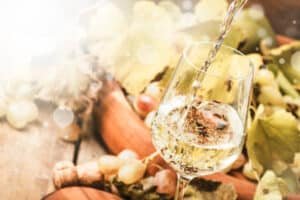 Read more about the article 8 Amazing Wine Health Benefits