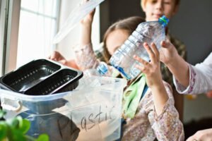 Read more about the article 5 Easy Ways to Reduce Plastic Use at Home and in Food