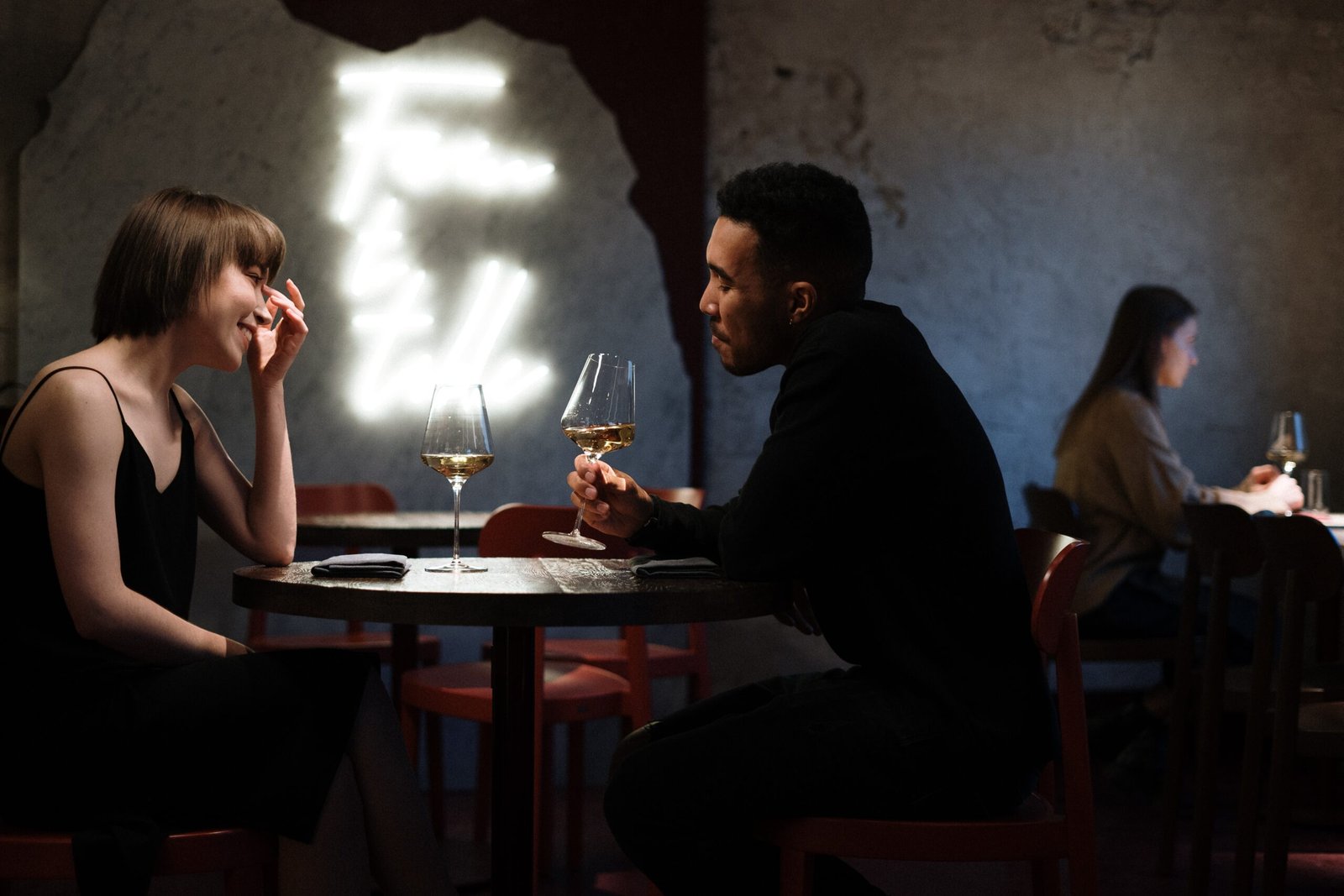 3 Ways You Bore People on Dates HOW TO ASK A MAN OUT.